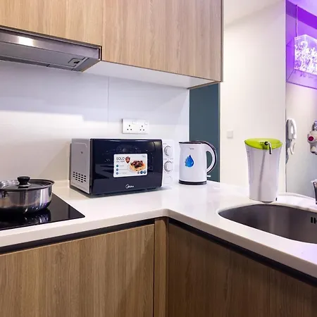 Tropicana 218 X Airlevate Suites George Town Bagian luar foto
