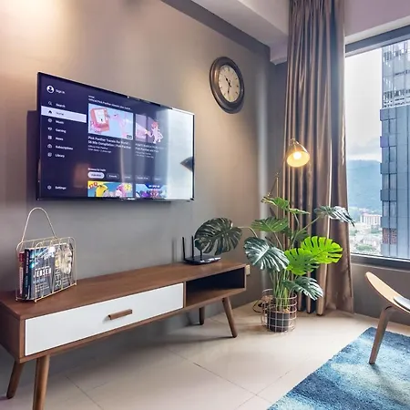 Tropicana 218 X Airlevate Suites George Town Bagian luar foto