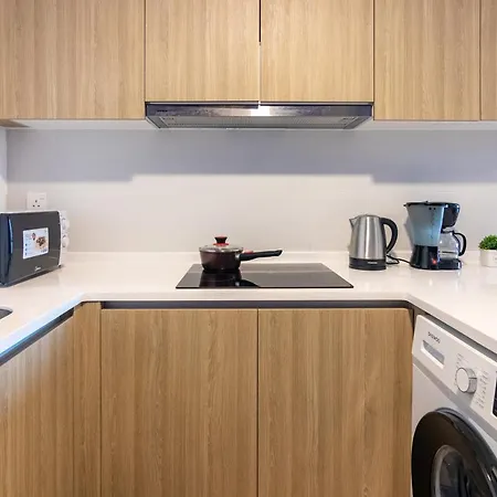 Tropicana 218 X Airlevate Suites George Town Bagian luar foto
