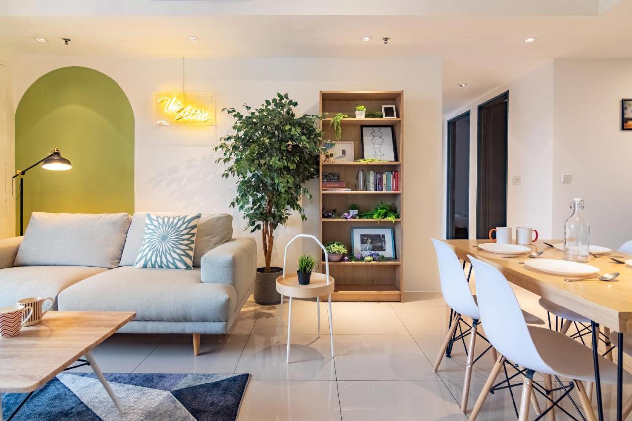 Tropicana 218 X Airlevate Apartment George Town