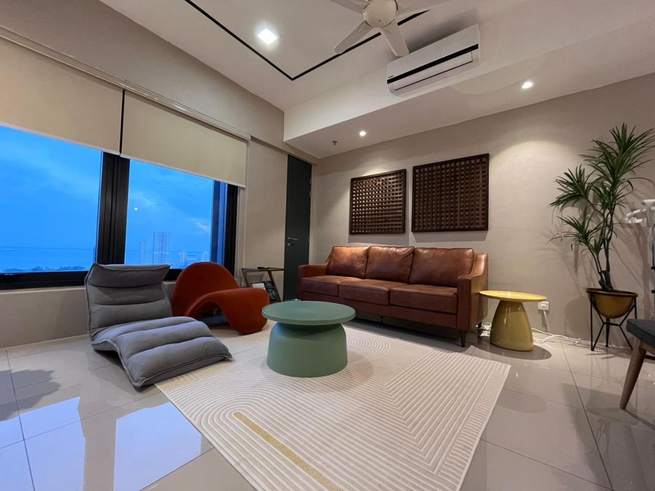 Tropicana 218 X Airlevate Apartment George Town