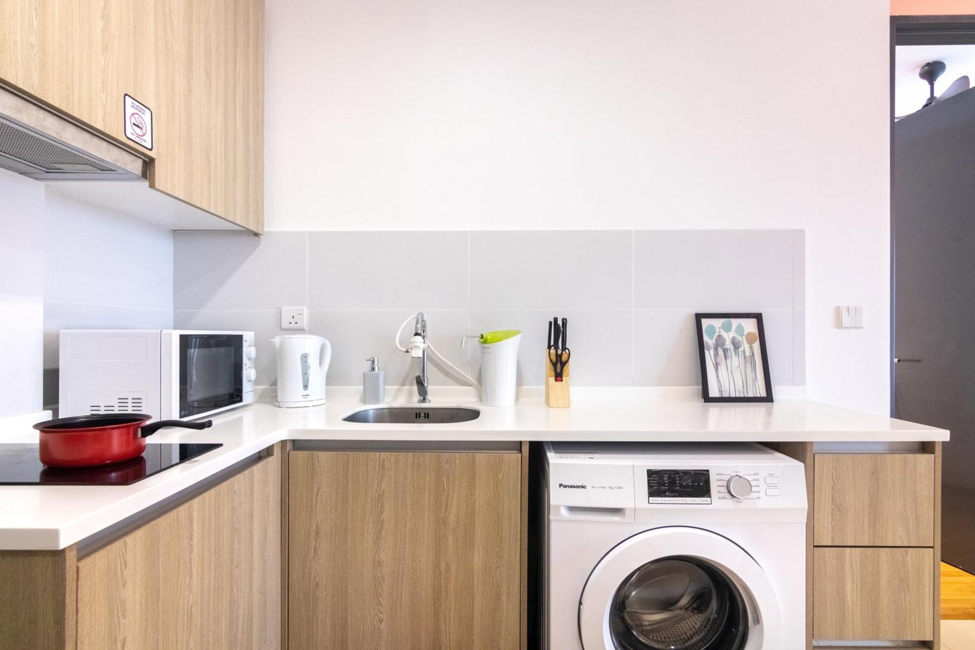 Apartment Tropicana 218 X Airlevate George Town