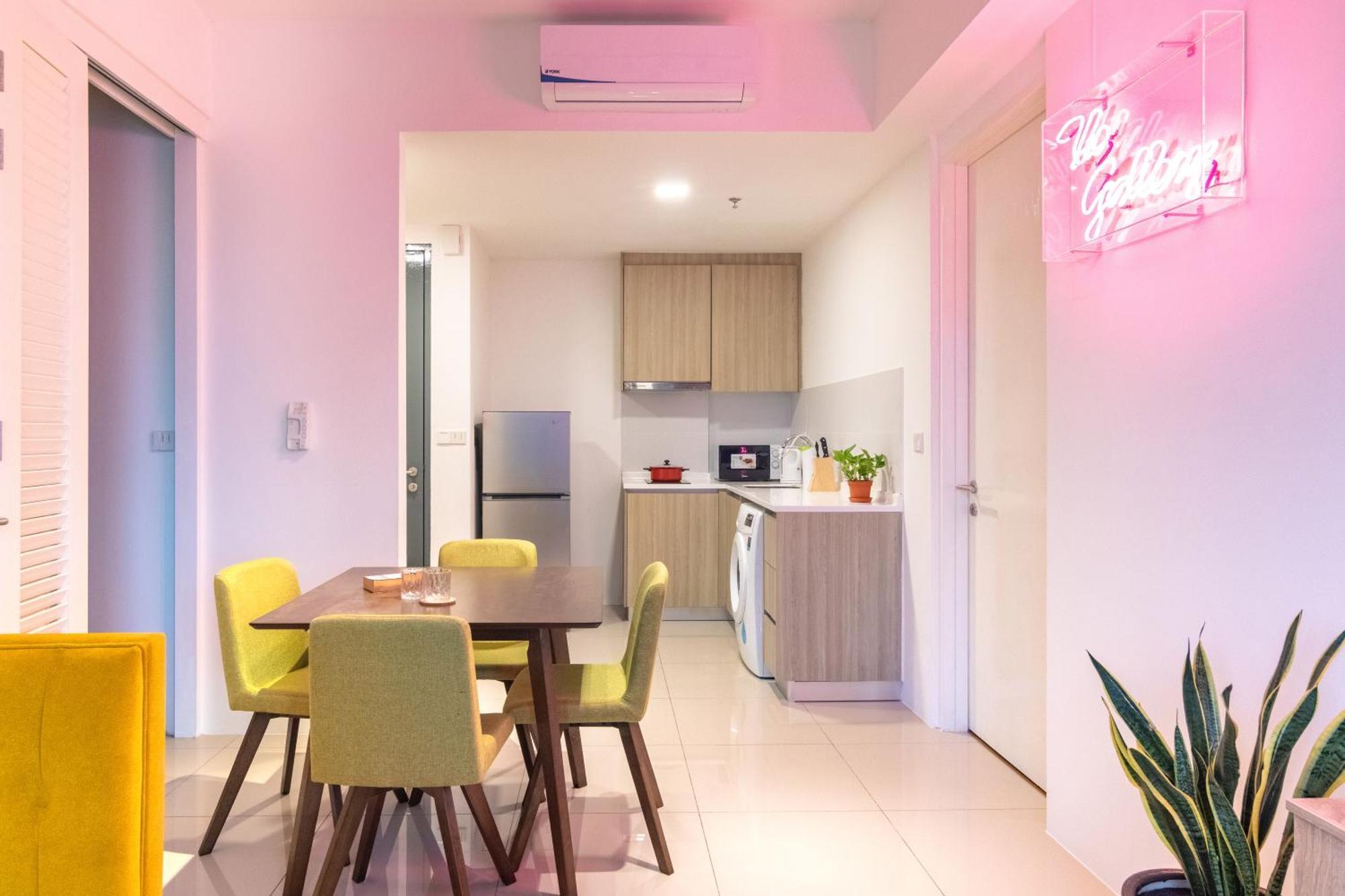Tropicana 218 X Airlevate Apartment