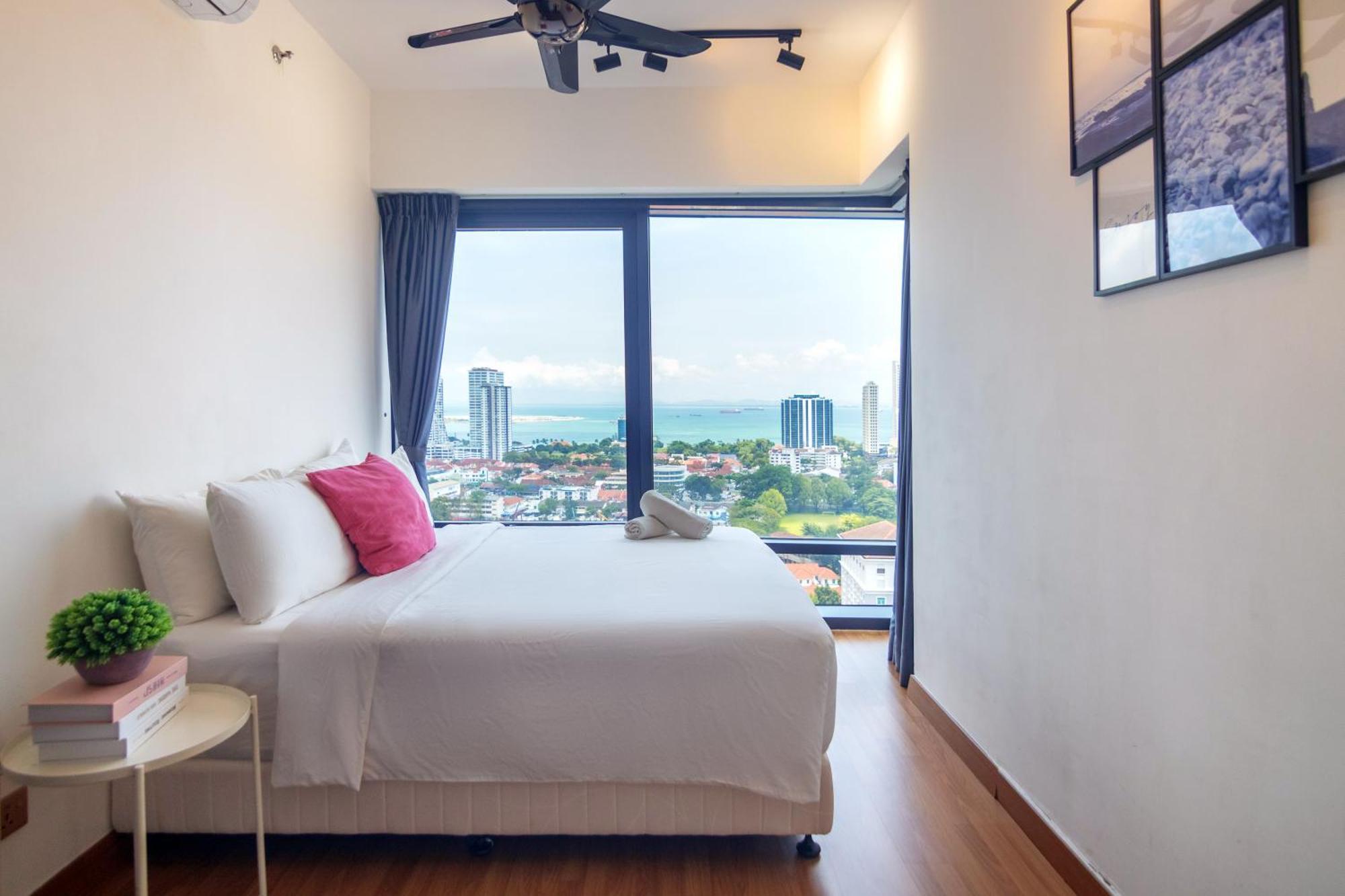 Apartment Tropicana 218 X Airlevate George Town