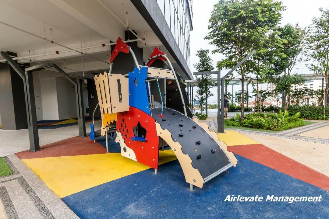 Tropicana 218 X Airlevate Apartment