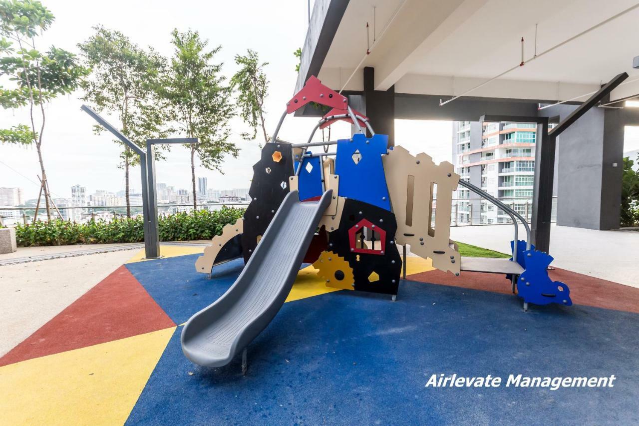 Apartment Tropicana 218 X Airlevate George Town